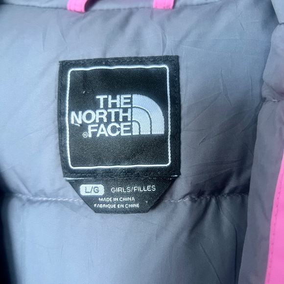 THE NORTH FACE Girl's Down Filled Hyvent Hooded Jacket - Picture 6 of 8